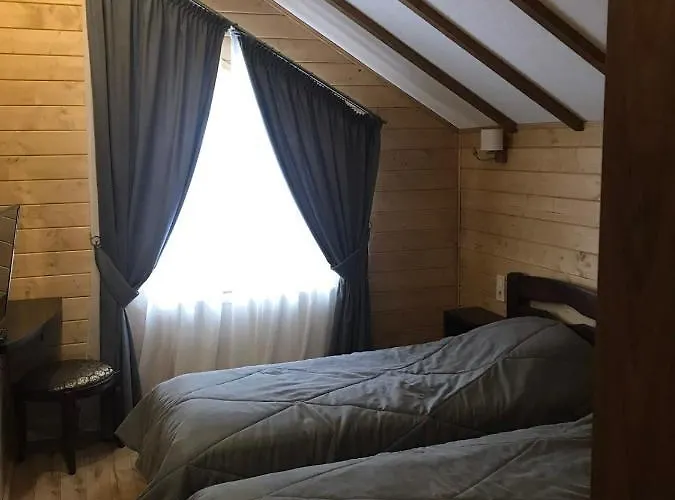 Familiya 3* فيرخوفينا
